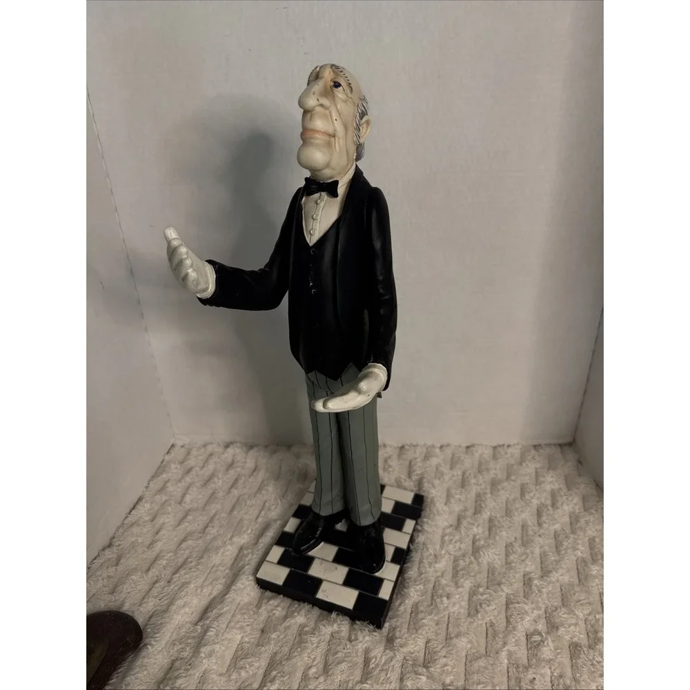 Bombay Company 2006  Jeeves James the Butler Wine Bottle Holder 18
